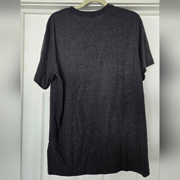 NWT Philadelphia Eagles NFL Tshirt - Picture 4 of 4